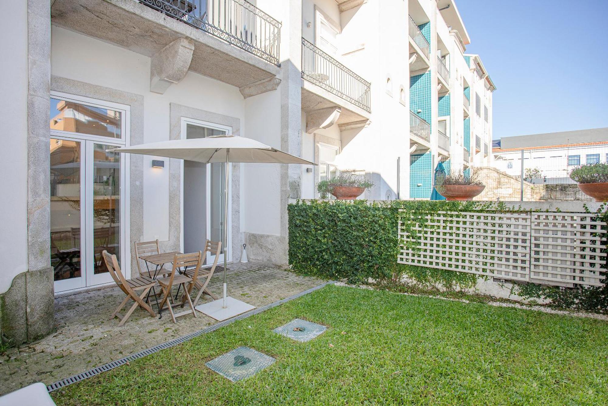 Liiiving In Porto - Garden Light Mezzanine Apartment Ngoại thất bức ảnh